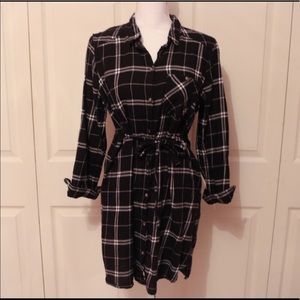 ❗️SOLD❗️H&M shirt dress